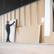 Tag: Modernes Bauunternehmen bei Innenausbau und Sanierung, flexible Handwerksarbeiten, professionelle Renovierung.